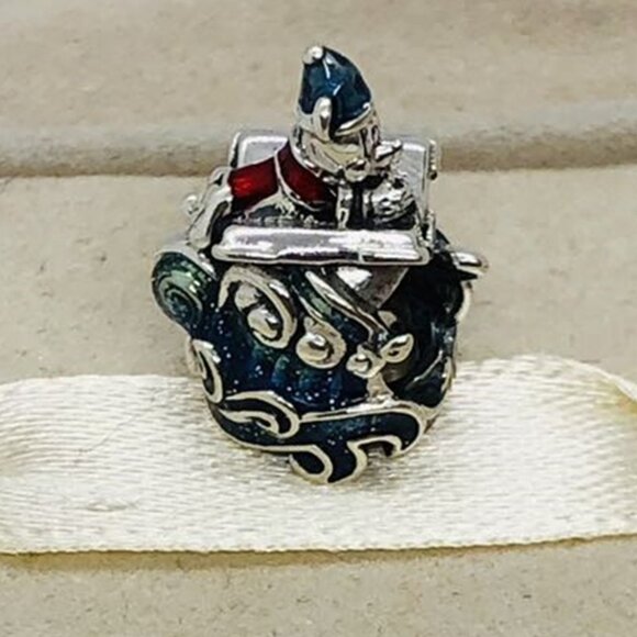 ✨✨Pandora Disney Charm Jewelry - Picture 3 of 7